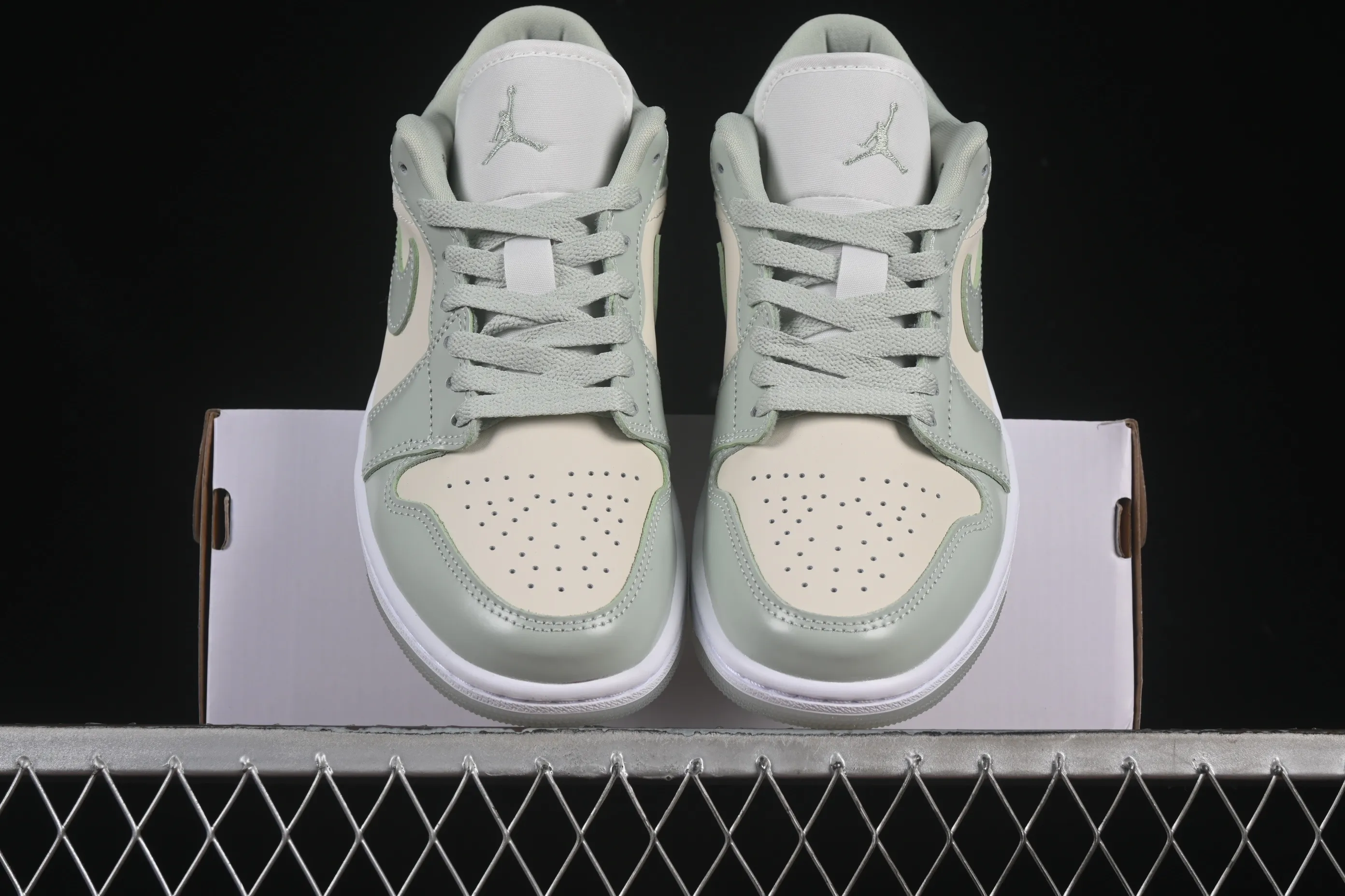 All categories Air Jordan Jordan series basketball shoes Air Jordan 1 Low G version pure original Air Jordan 1 Low AJ1 Joe 1 amber green low-top cultural casual sneakers HF4078-100